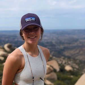 Meet your Posher, Olivia